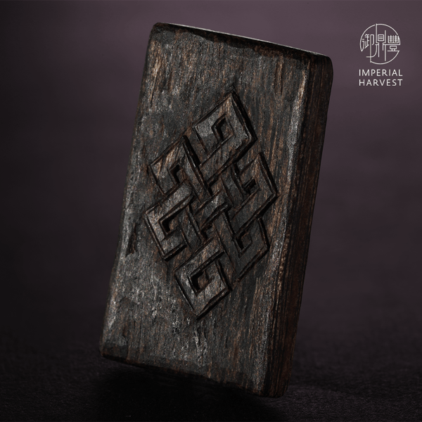 Black Qinan Mystic Knot