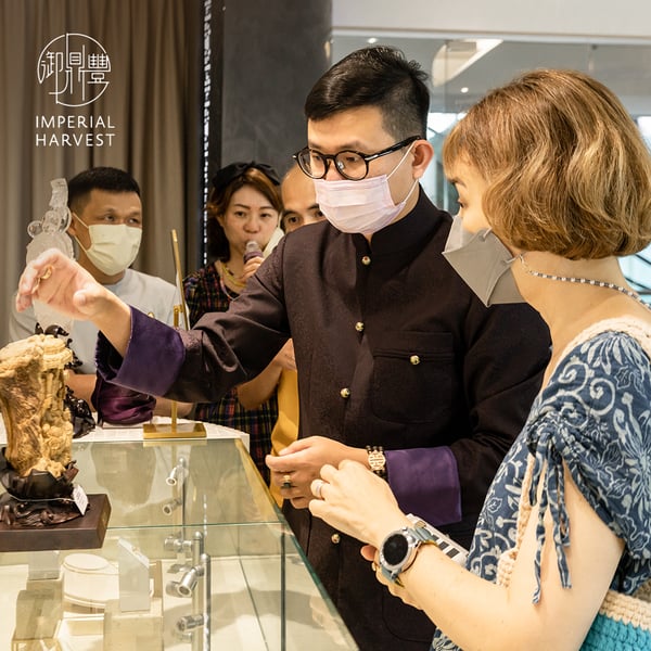 Master David with blessed clients