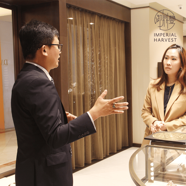 Blog_2022_Master David Audits Damiani_s Flagship Boutique-5